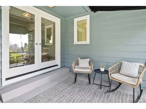 3165 SW 82nd Avenue Portland OR 97225