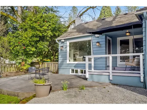 3165 SW 82nd Avenue Portland OR 97225