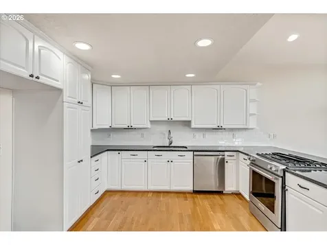 1835 Wakefield Court Salem OR 97304