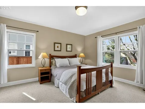 6721 SE 34th Avenue Portland OR 97202
