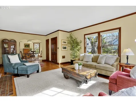 6721 SE 34th Avenue Portland OR 97202
