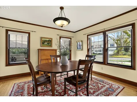 6721 SE 34th Avenue Portland OR 97202