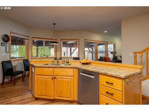 610 NE Sundance Court Hillsboro OR 97124