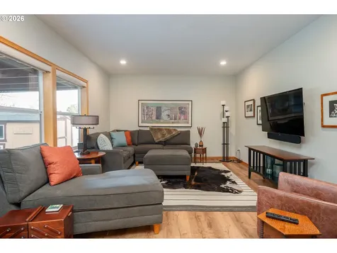 610 NE Sundance Court Hillsboro OR 97124