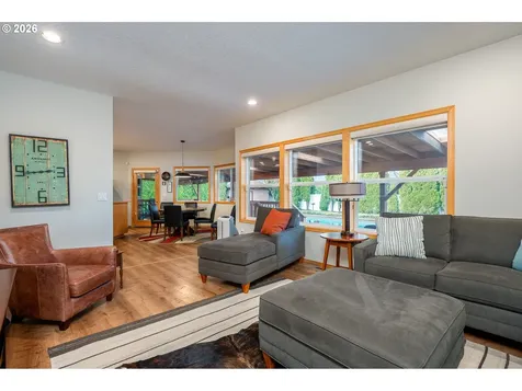610 NE Sundance Court Hillsboro OR 97124