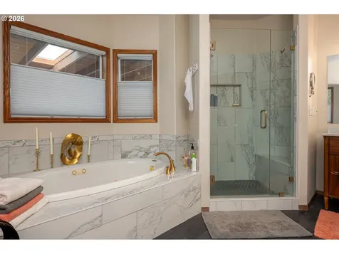 610 NE Sundance Court Hillsboro OR 97124