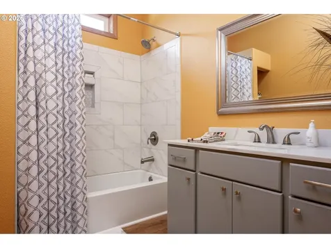 610 NE Sundance Court Hillsboro OR 97124