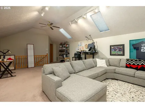 610 NE Sundance Court Hillsboro OR 97124