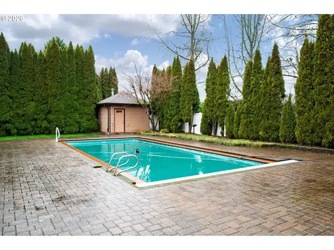 610 NE Sundance Court Hillsboro OR 97124