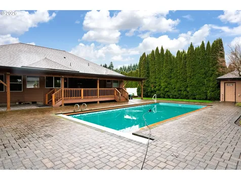 610 NE Sundance Court Hillsboro OR 97124