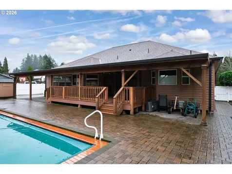 610 NE Sundance Court Hillsboro OR 97124