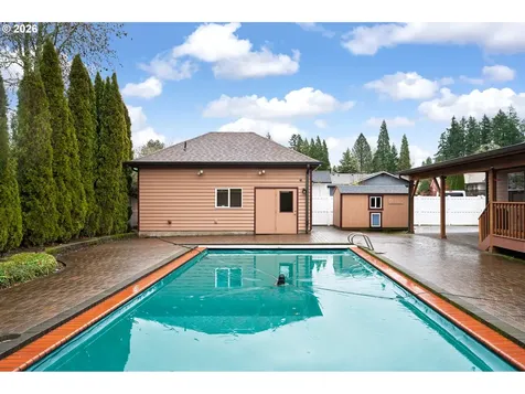 610 NE Sundance Court Hillsboro OR 97124