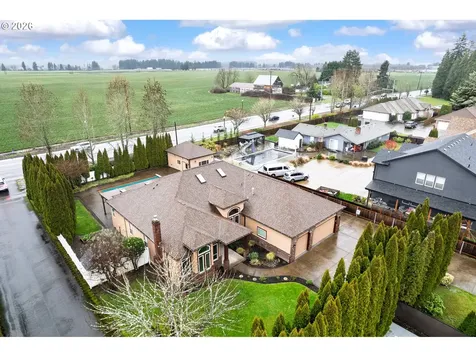 610 NE Sundance Court Hillsboro OR 97124