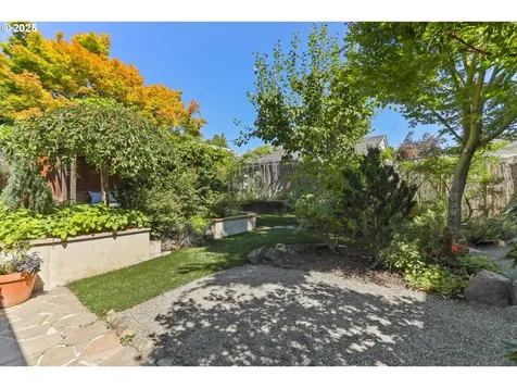 3415 NE Tillamook Street Portland OR 97212