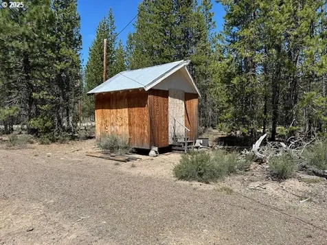 124249 Little Deschutes Drive Crescent Lake OR 97733
