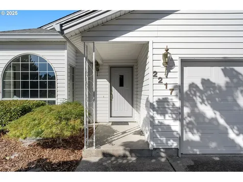 2217 NE 157th Avenue Portland OR 97230