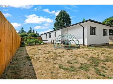 2008 N Carol Avenue Newberg OR 97132
