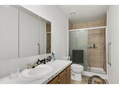 21290 S Beavercreek Road Oregon City OR 97045