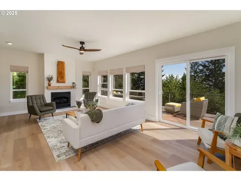 27200 NE Mountain Top Road Newberg OR 97132