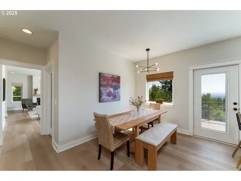 27200 NE Mountain Top Road Newberg OR 97132