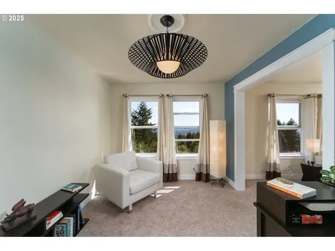 27200 NE Mountain Top Road Newberg OR 97132