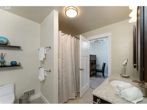 27200 NE Mountain Top Road Newberg OR 97132
