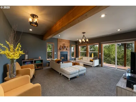27200 NE Mountain Top Road Newberg OR 97132