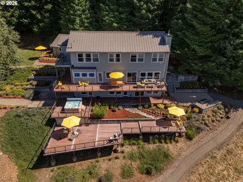 27200 NE Mountain Top Road Newberg OR 97132