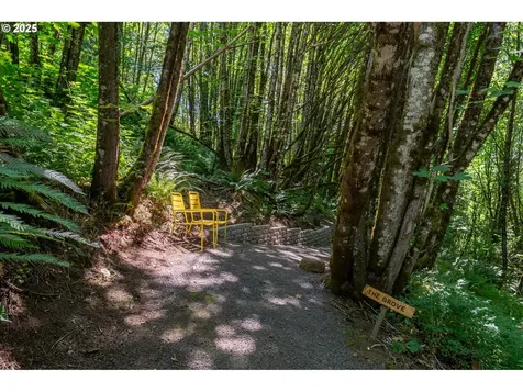 27200 NE Mountain Top Road Newberg OR 97132