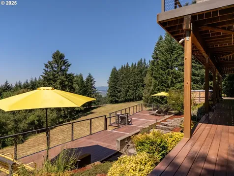 27200 NE Mountain Top Road Newberg OR 97132