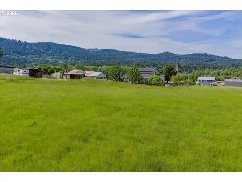 208 NW Lewisburg Avenue Corvallis OR 97330