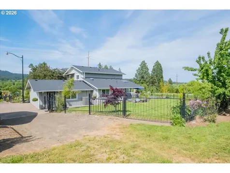 208 NW Lewisburg Avenue Corvallis OR 97330