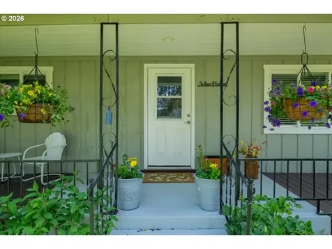208 NW Lewisburg Avenue Corvallis OR 97330