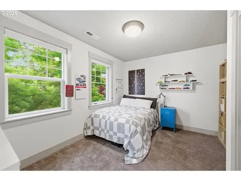1024 NE Going Street Portland OR 97211