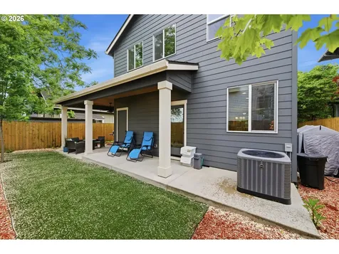 1024 NE Going Street Portland OR 97211