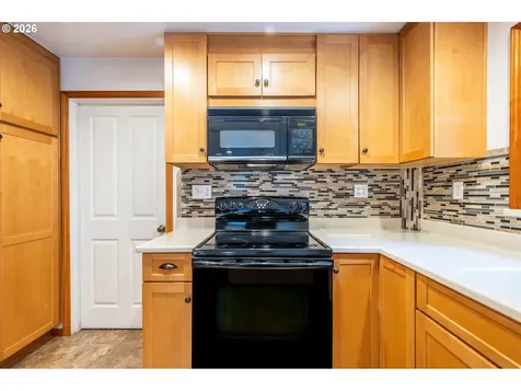 1630 Underwood Avenue Coos Bay OR 97420