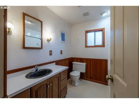 1630 Underwood Avenue Coos Bay OR 97420