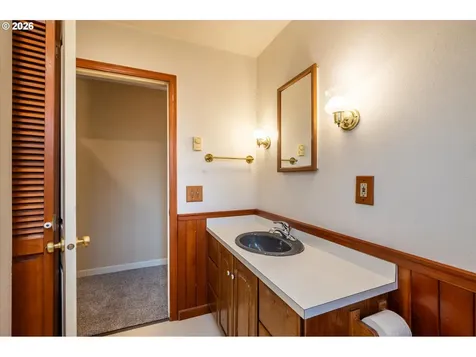 1630 Underwood Avenue Coos Bay OR 97420
