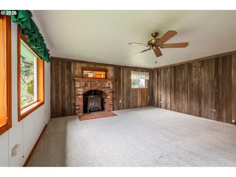 1630 Underwood Avenue Coos Bay OR 97420