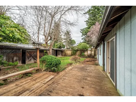 1630 Underwood Avenue Coos Bay OR 97420