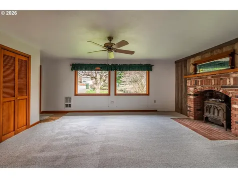 1630 Underwood Avenue Coos Bay OR 97420