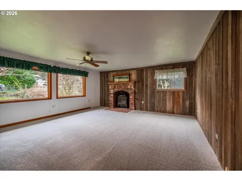 1630 Underwood Avenue Coos Bay OR 97420