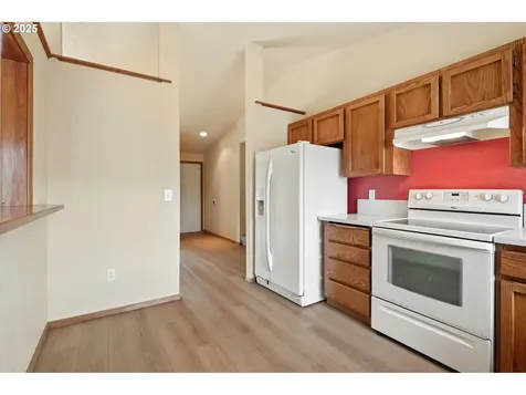 15809 NE Hancock Street Portland OR 97230