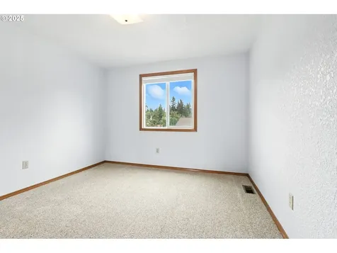 15809 NE Hancock Street Portland OR 97230