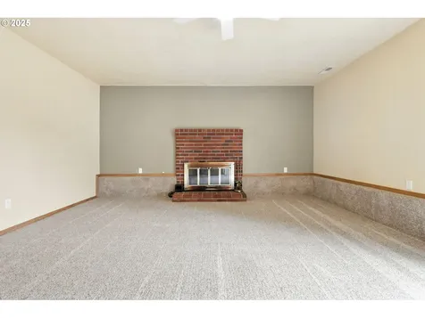 15809 NE Hancock Street Portland OR 97230