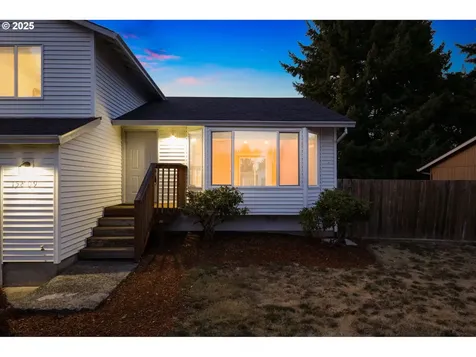 15809 NE Hancock Street Portland OR 97230