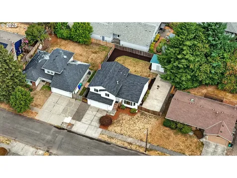 15809 NE Hancock Street Portland OR 97230