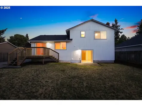 15809 NE Hancock Street Portland OR 97230