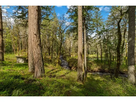 445 Country Club Road Hood River OR 97031