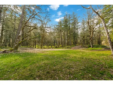 445 Country Club Road Hood River OR 97031